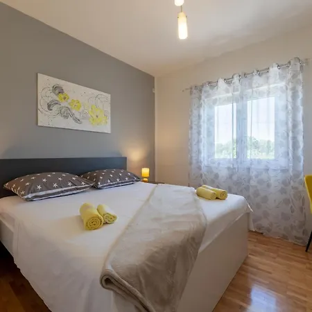 Peaceful And Cozy Near Imotski - Two Bedroom