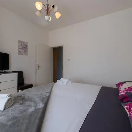 Peaceful And Cozy Near Imotski - Two Bedroom * Zezevica