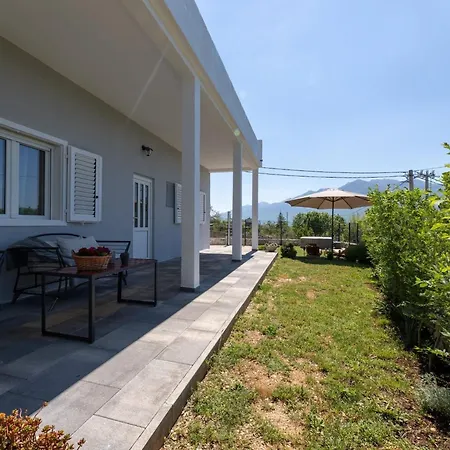 Peaceful And Cozy Near Imotski - Two Bedroom * Zezevica